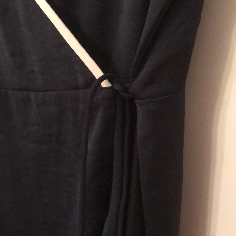 Dress - Picture 4 of 5